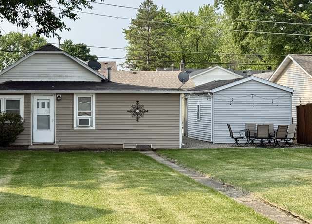Property at 929 Armstrong St, Morris, IL 60450, 2 beds, 1 bath