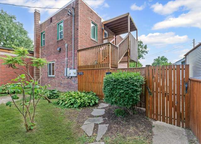Property at 305 W Griggs St, Urbana, IL 61801, 2 beds, 1.5 baths