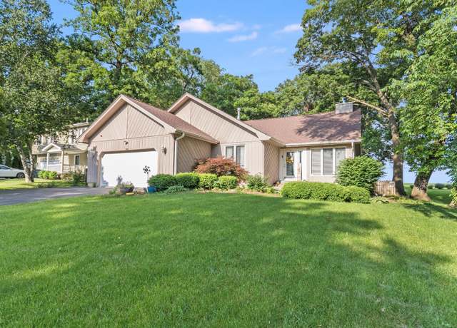 Property at 745 Cynthia Dr, Lake Holiday, IL 60548, 3 beds, 3 baths