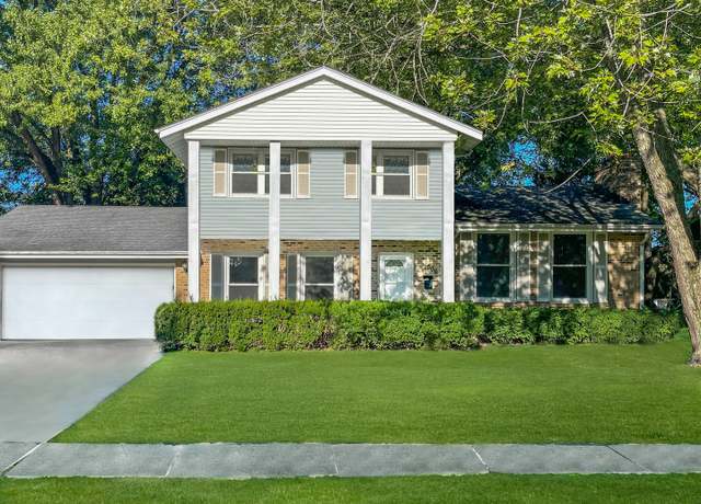 Property at 506 Longview Dr, Antioch, IL 60002, 3 beds, 2.5 baths