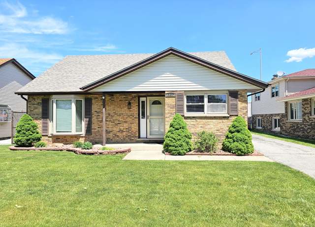 Property at 12827 S Blossom Dr, Alsip, IL 60803, 3 beds, 2 baths