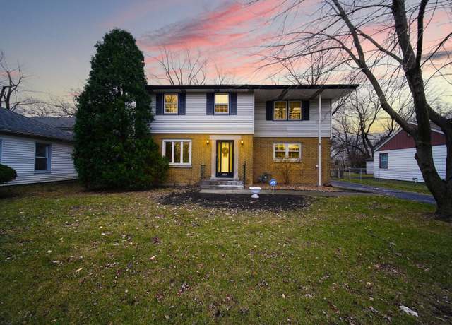 Property at 5113 W 79th Pl, Burbank, IL 60459, 4 beds, 1.5 baths