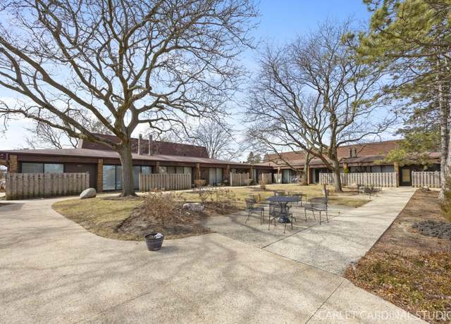 Property at 481 Raintree Ct Unit C, Glen Ellyn, IL 60137, 2 beds, 2 baths