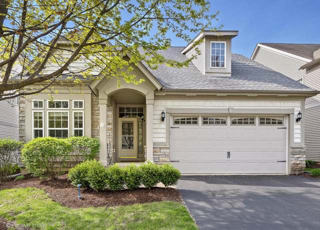 Property at 1683 Briarheath Dr, Aurora, IL 60505, 3 beds, 3 baths