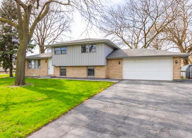 Property at 1001 172nd St, East Hazel Crest, IL 60429, 3 beds, 2 baths