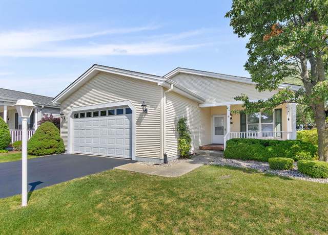 Property at 115 Hunter Ct, Grayslake, IL 60030, 2 beds, 2 baths