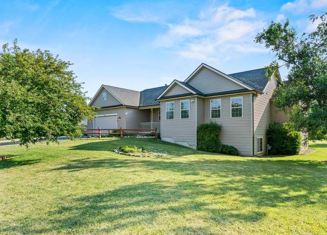 Property at 3560 White Tail Dr, Wonder Lake, IL 60097, 3 beds, 3 baths