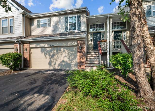 Property at 3023 Saganashkee Ln, Naperville, IL 60564, 3 beds, 2.5 baths
