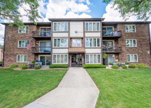 Property at 4948 Circle Ct #704, Crestwood, IL 60418, 2 beds, 2 baths