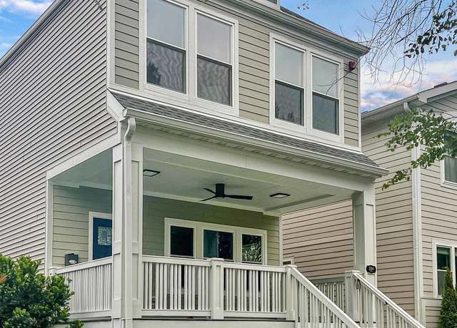Property at 534 S Harvey Ave, Oak Park, IL 60304, 5 beds, 4.5 baths