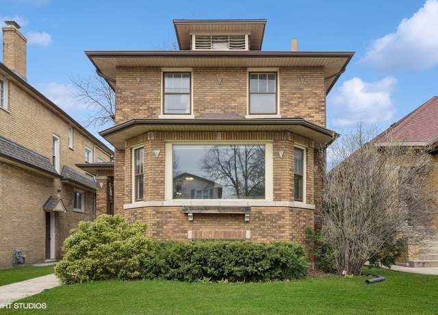 Property at 1105 N Harvey Ave, Oak Park, IL 60302, 3 beds, 2.5 baths