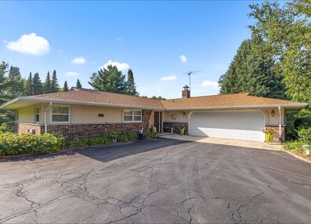 Property at 7475 Valentine Ln, Cherry Valley, IL 61016, 4 beds, 3 baths