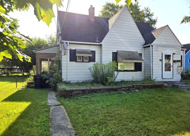 Property at 1117 Judge Ave, Waukegan, IL 60085, 5 beds, 2.5 baths