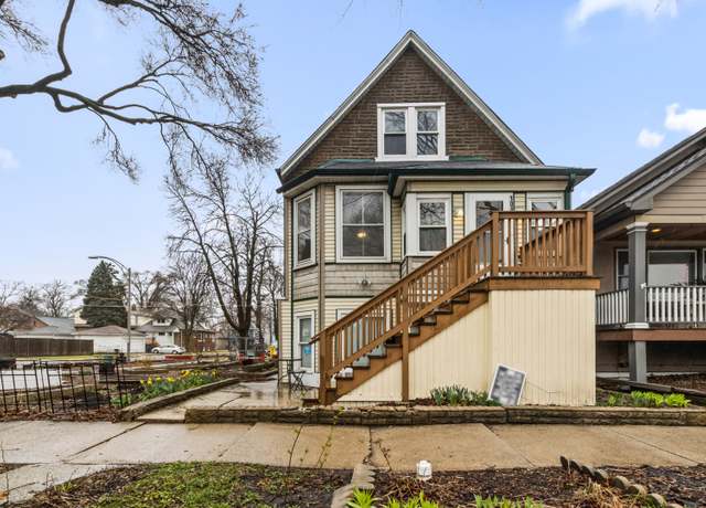 Property at 1045 Thomas Ave, Forest Park, IL 60130, 7 beds, 3 baths