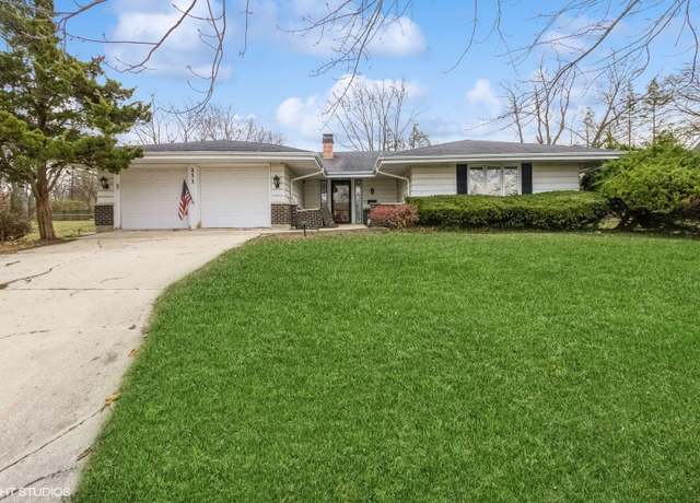 Property at 23W233 Cambridge Ct, Glen Ellyn, IL 60137, 4 beds, 2 baths