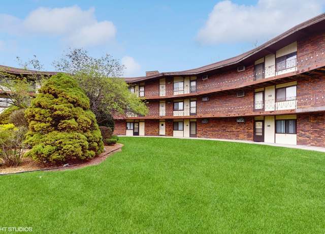 Property at 2306 Holiday Ter #166, Lansing, IL 60438, 1 bed, 1 bath