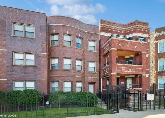 Property at 1521 E 65th St, Chicago, IL 60637, 36 beds, 28 baths