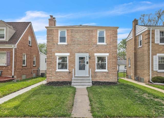 Property at 310 Hyde Park Ave, Bellwood, IL 60104, 2 beds, 1 bath