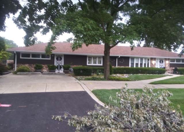 Property at 8001 Rutherford Ave, Burbank, IL 60459, 4 beds, 4 baths