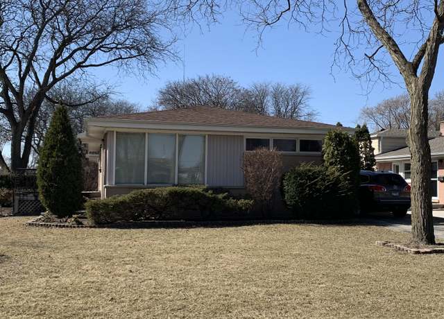 Property at 406 W White Oak St, Arlington Heights, IL 60005, 3 beds, 1.5 baths