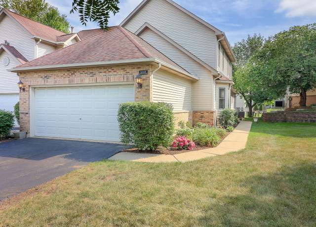 Property at 2007 Thornwood Cir, St. Charles, IL 60174, 3 beds, 2.5 baths