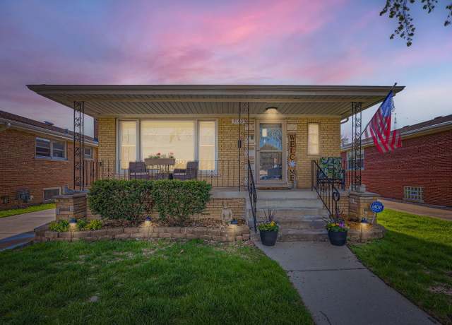 Property at 9140 S Clifton Park Ave, Evergreen Park, IL 60805, 4 beds, 1.5 baths