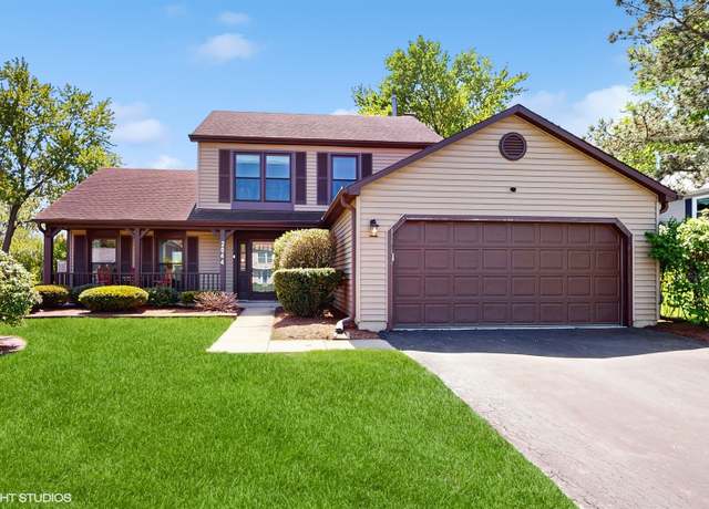 Property at 2044 Appaloosa Ct, Wheaton, IL 60189, 3 beds, 2.5 baths