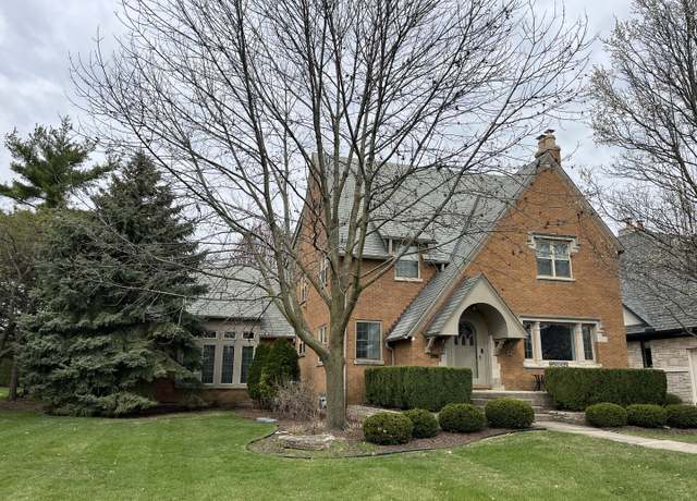 Property at 182 S Kenmore Ave, Elmhurst, IL 60126, 4 beds, 3.5 baths