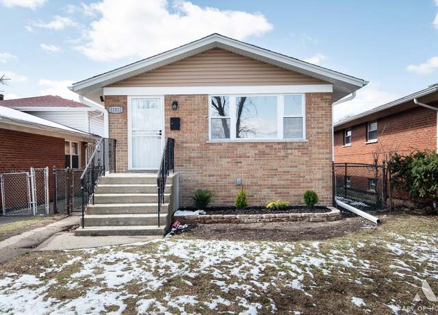 Property at 11812 S Bishop St, Chicago, IL 60643, 4 beds, 2 baths