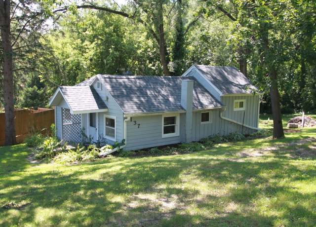 Property at 137 S Salem St, Cherry Valley, IL 61016, 1 bed, 1 bath