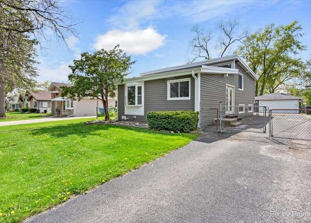 Property at 376 Mission Ave, Villa Park, IL 60181, 3 beds, 2.5 baths