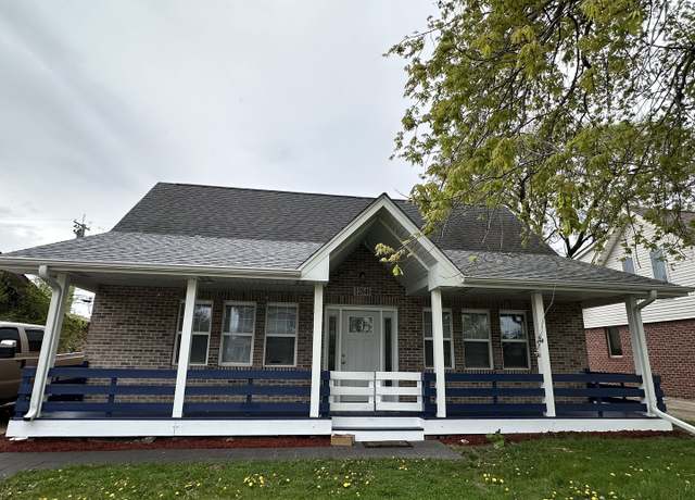 Property at 12848 W Playfield Dr, Crestwood, IL 60418, 3 beds, 2 baths