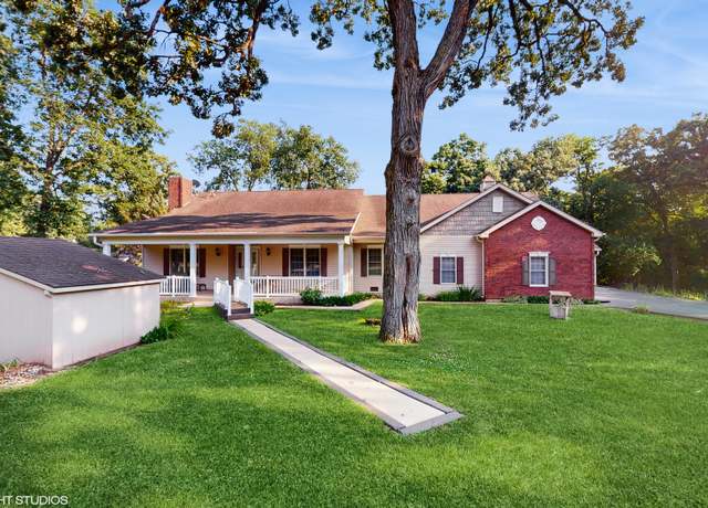 Property at 1513 Berwyn St, Spring Grove, IL 60081, 3 beds, 3 baths