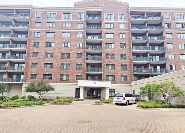Property at 770 Pearson St #303, Des Plaines, IL 60016, 2 beds, 2 baths