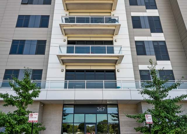 Property at 367 W Locust St #601, Chicago, IL 60610, 3 beds, 3 baths