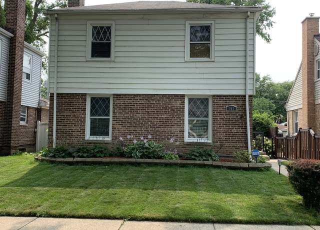 Property at 802 Bristol Ave, Westchester, IL 60154, 2 beds, 1 bath