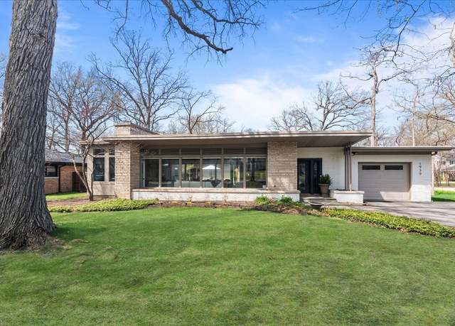 Property at 1939 York Ln, Highland Park, IL 60035, 3 beds, 2.5 baths