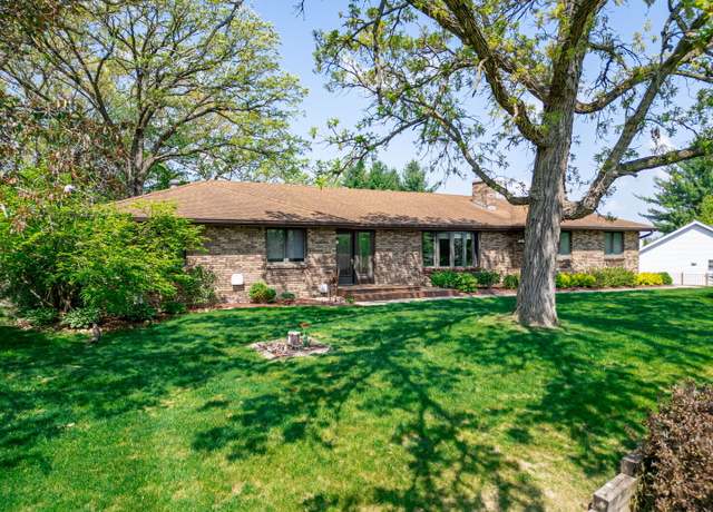 Property at 10254 Kings Ct, Roscoe, IL 61073, 3 beds, 3 baths