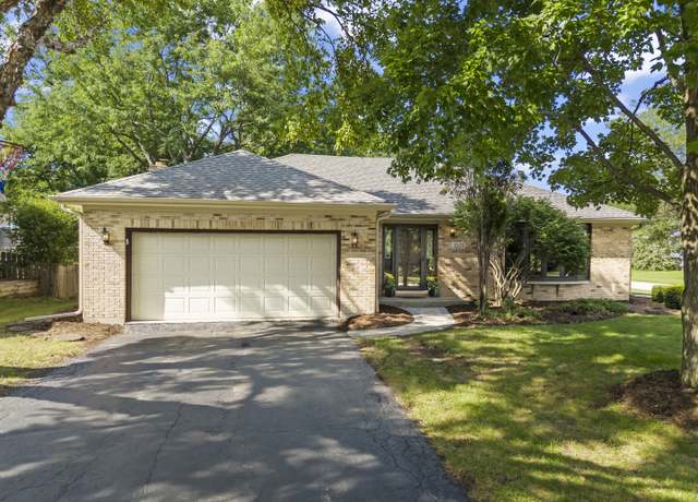 Property at 3203 Barnes Ln, Naperville, IL 60564, 4 beds, 2.5 baths