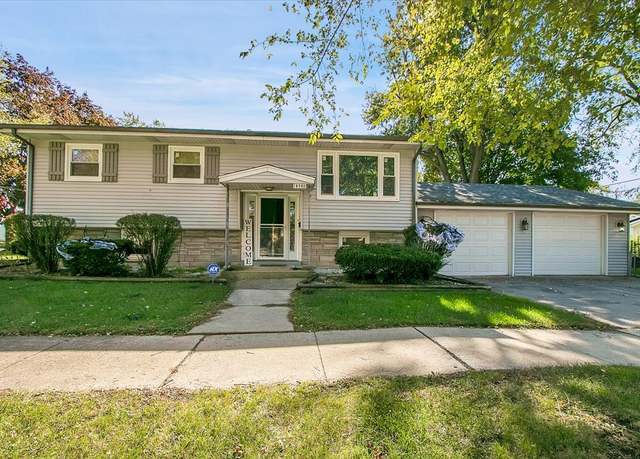 Property at 18502 Oak Ave, Lansing, IL 60438, 3 beds, 2 baths