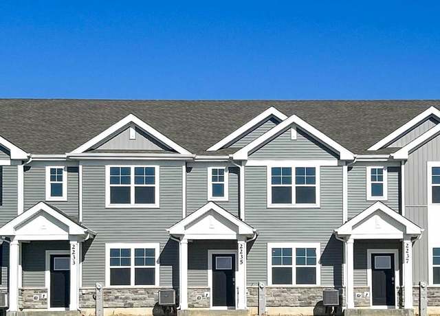 Property at 2233 Riesling Rd, Oswego, IL 60543, 3 beds, 2.5 baths