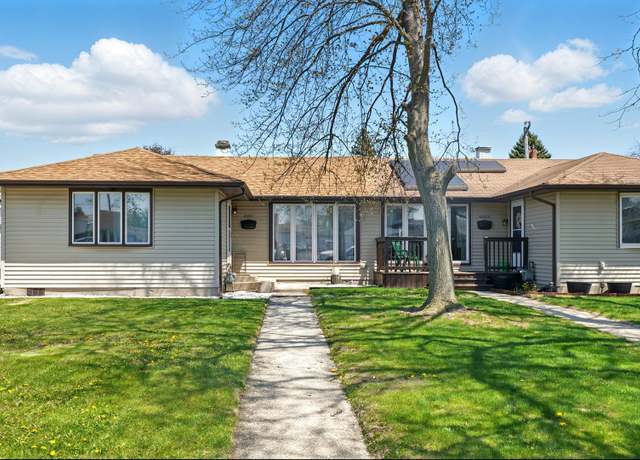 Property at 8801 S Kilbourn Ave, Hometown, IL 60456, 3 beds, 1 bath