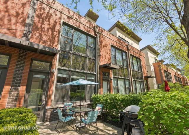 Property at 947 N Howe St, Chicago, IL 60610, 2 beds, 2 baths