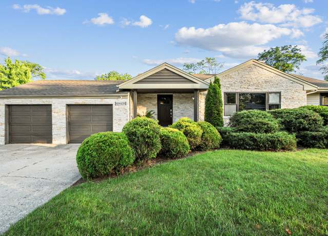 Property at 16W639 Red Oak Ave, Bensenville, IL 60106, 4 beds, 2.5 baths