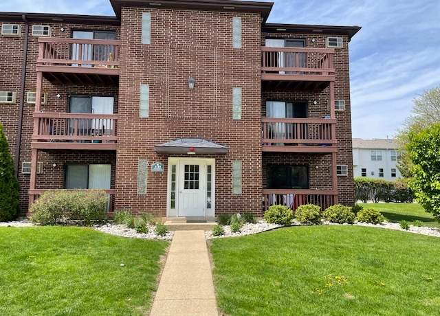 Property at 1110 Cedar St Unit 1B, Glendale Heights, IL 60139, 1 bed, 1 bath