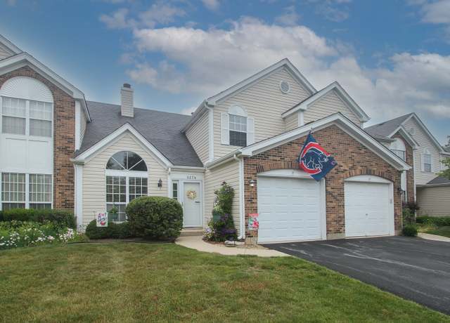 Property at 5874 Delaware Ave, Gurnee, IL 60031, 3 beds, 1.5 baths