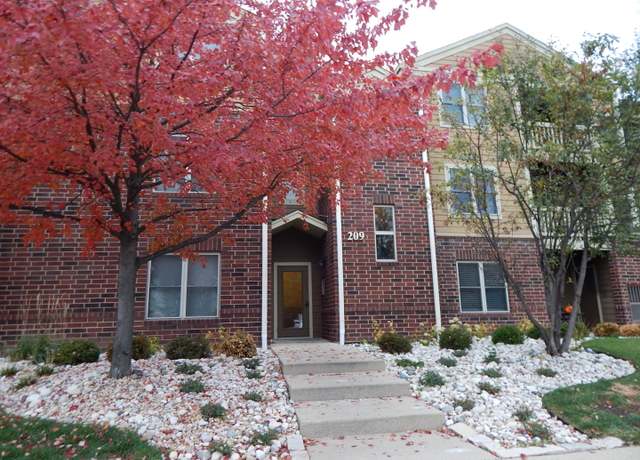 Property at 209 Glengarry Dr #302, Bloomingdale, IL 60108, 3 beds, 2 baths