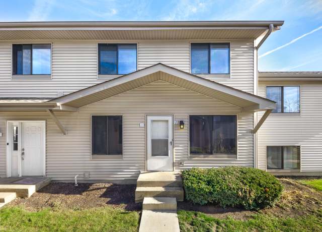 Property at 29W544 Winchester Cir Unit 51-2, Warrenville, IL 60555, 2 beds, 1 bath