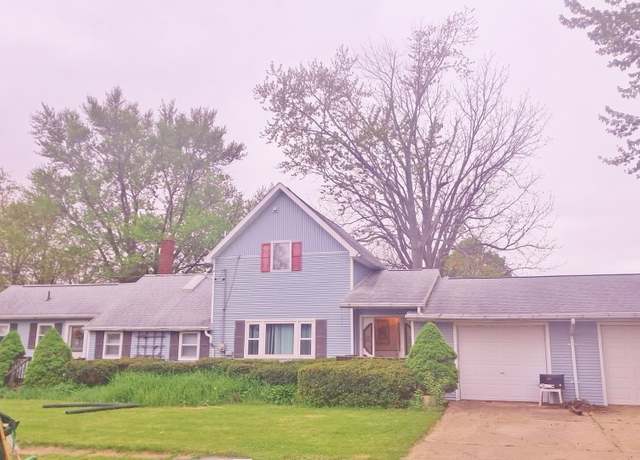 Property at 104 Hubbard Ct, Lamoille, IL 61330, 1 bed, 2 baths