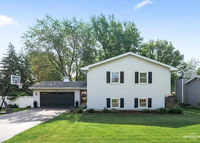 Property at 1316 Carol Ln, Naperville, IL 60565, 4 beds, 2 baths